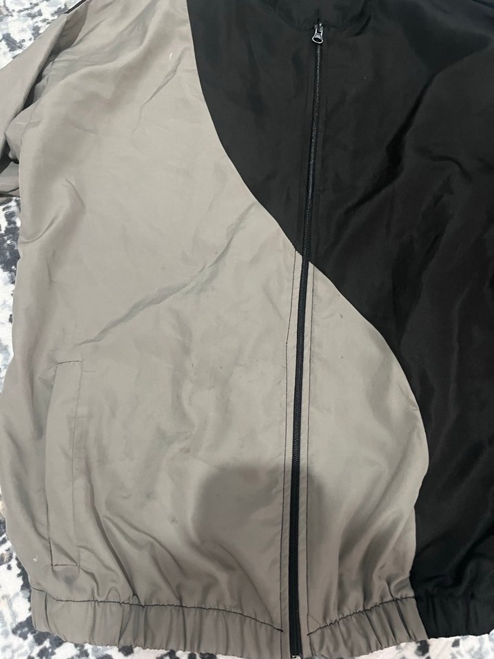 Gri Siyah  Rüzgarlık - Görsel 3