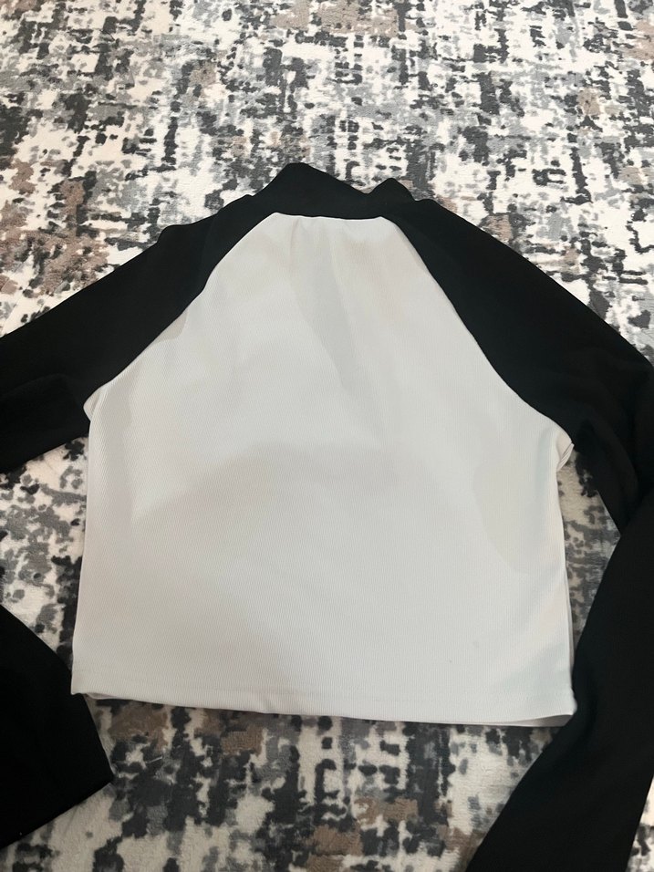 Yarım Fermuarlı Siyah-Beyaz Mini Sweatshirt - Görsel 3