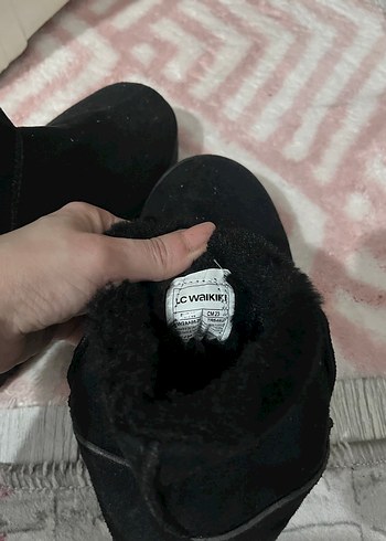 Siyah Kürklü Kadın Dolgu Topuk Bot - Görsel 5