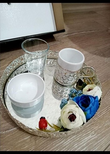 İsteme fincan takımı 