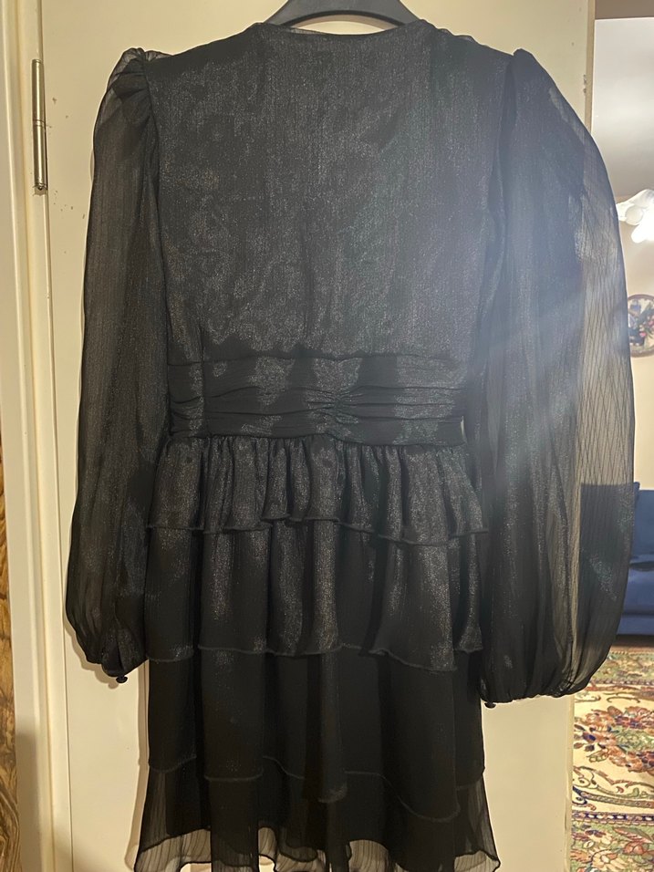 Siyah V Yaka Mini Kat Kat Elbise - Görsel 4