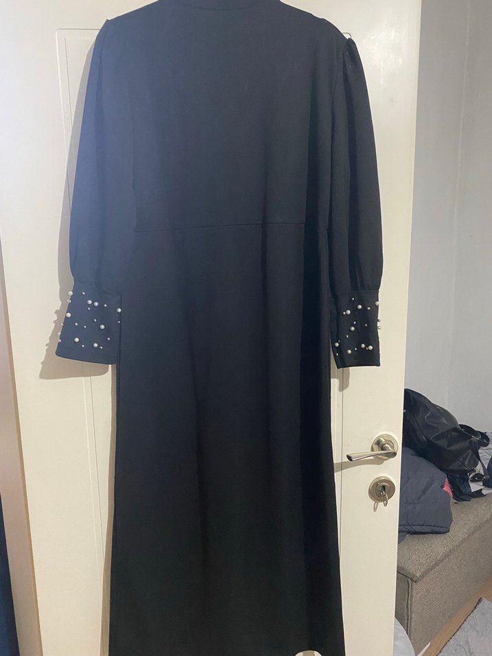 İnci Detaylı Siyah Uzun Kollu Abiye Elbise - Görsel 2