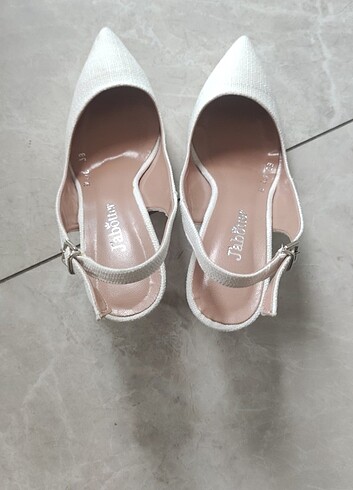 38 Beden Stiletto