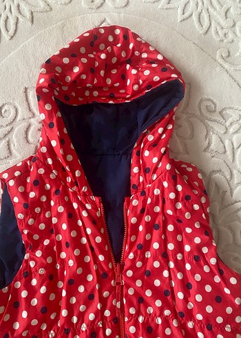 Kız Çocuk Kapüşonlu Fermuarlı Kırmızı Yelek - Görsel 4