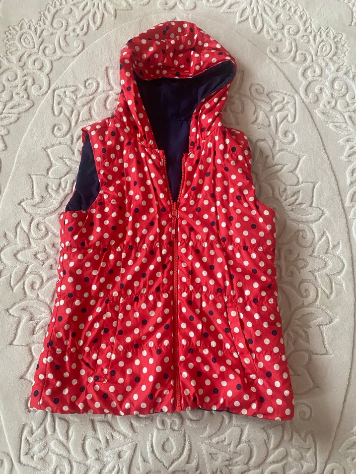 Kız Çocuk Kapüşonlu Fermuarlı Kırmızı Yelek - Görsel 2