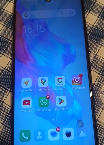 Tecno camon 18