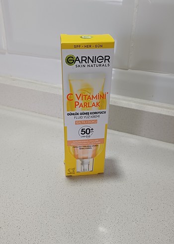 Garnier Skin Naturals Vitamin Daily UV SPF 50+ - Görsel 2