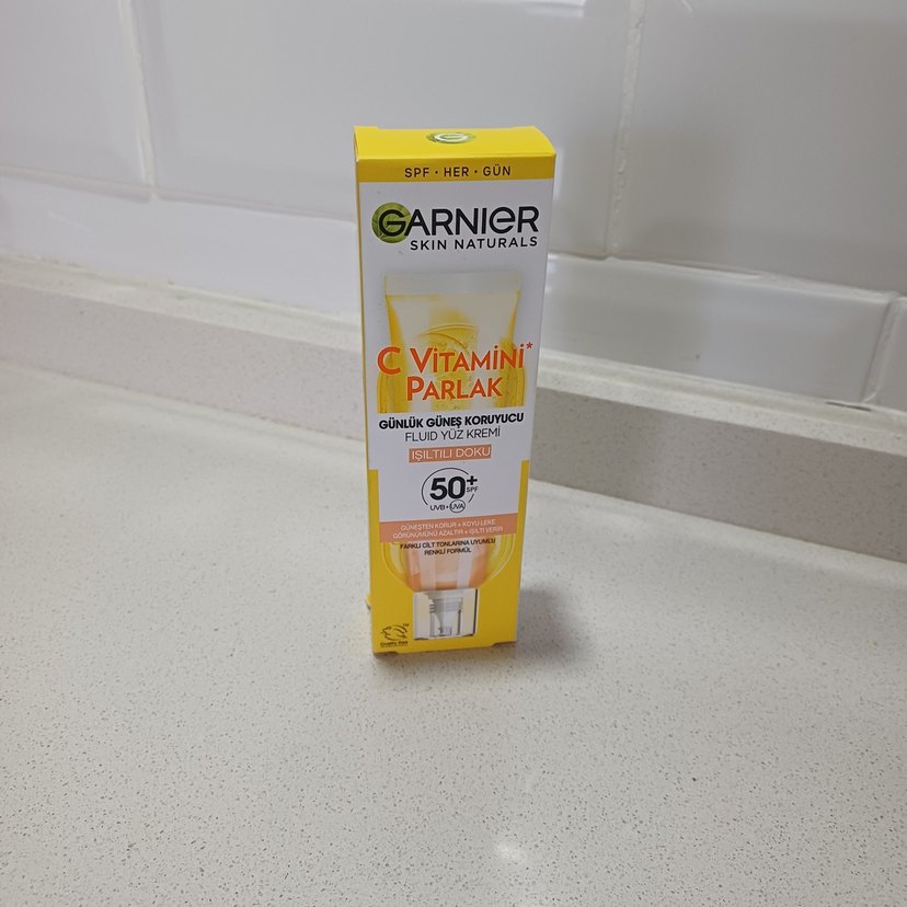 Garnier Skin Naturals Vitamin Daily UV SPF 50+ - Görsel 2