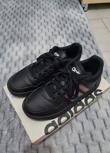 Adidas Spor Ayakkabı