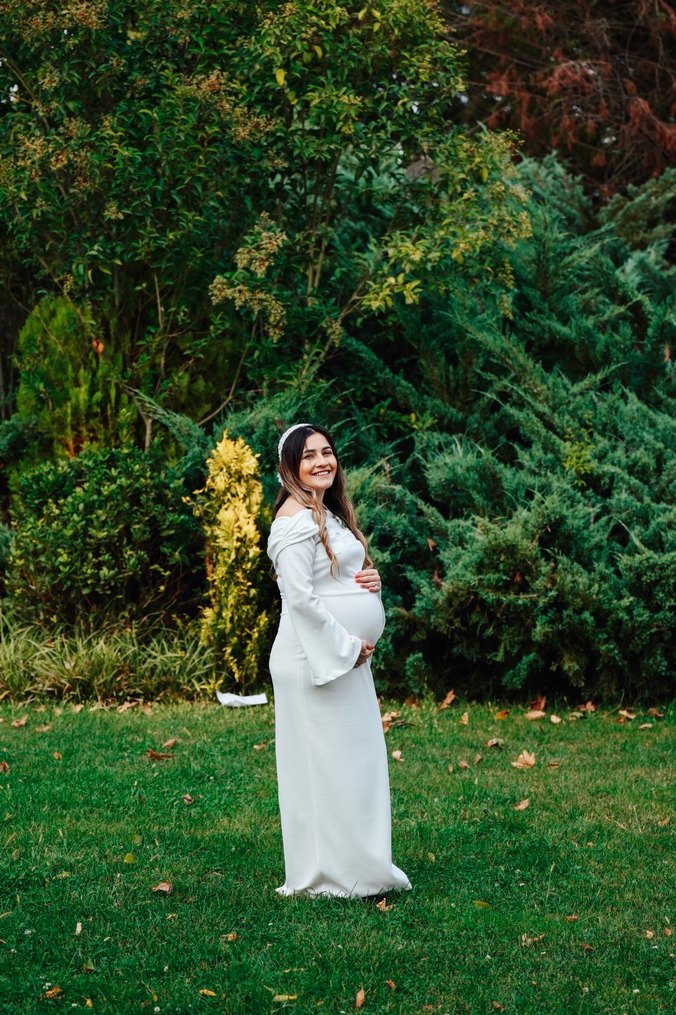 Uzun Kollu Minimalist Beyaz Gelinlik - Görsel 2