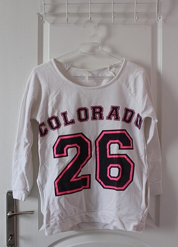 İyi durumda sweatshirt 