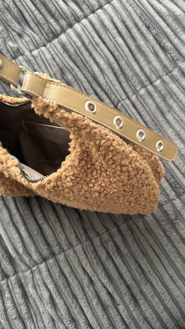 Bej Peluş Kadın Omuz Çantası - Görsel 2