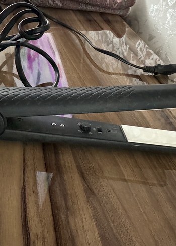 Sinbo Siyah Saç Düzleştirici - Görsel 4