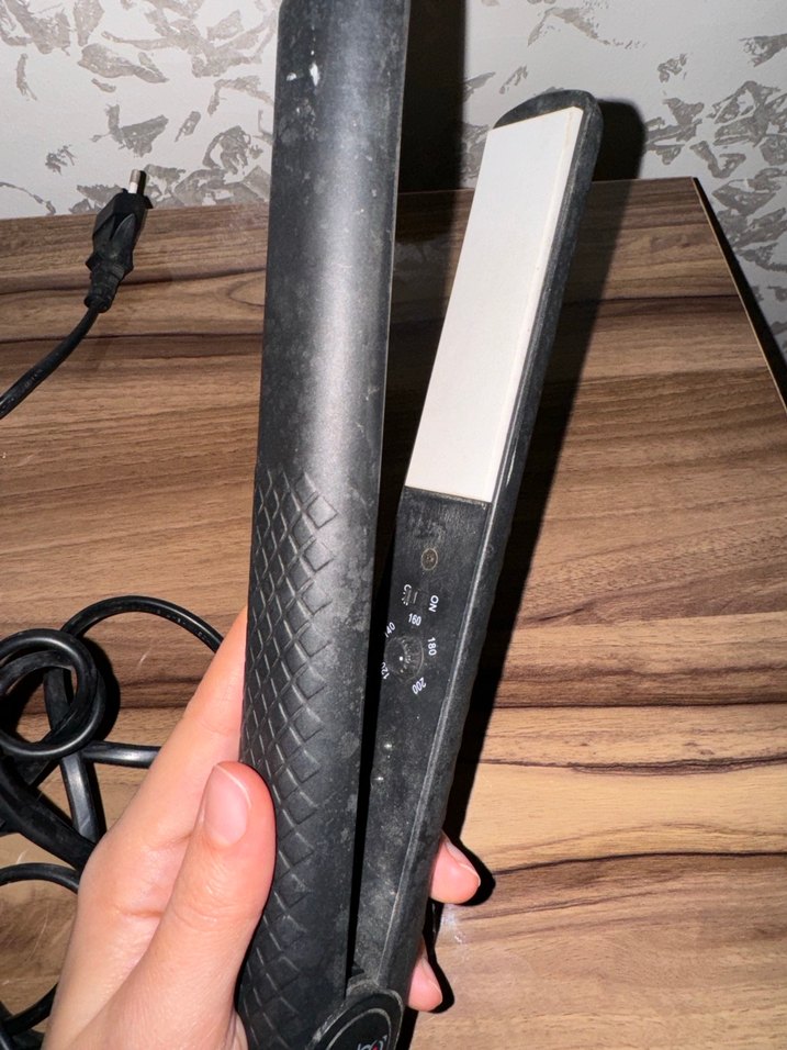 Sinbo Siyah Saç Düzleştirici - Görsel 3