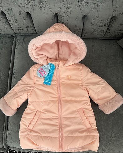 LC WAİKİKİ KIZ BEBEK MONT 12-18 AY SIFIR