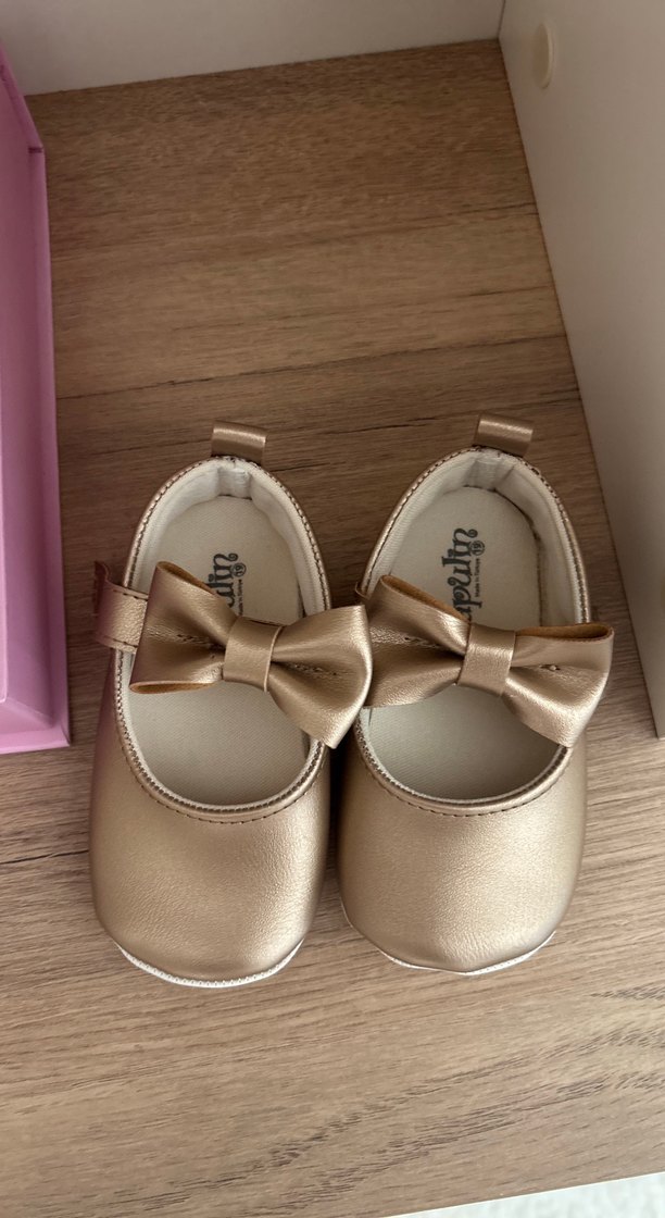 Kız Çocuk Bej Parlak Fiyonk Detaylı Babet - Görsel 4