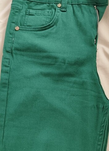 27 Beden yeşil Renk Pantalon 