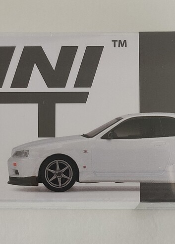 Mini GT Nissan Skyline R34 