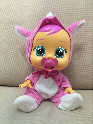 Oyuncak bebek