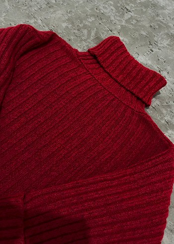 Kırmızı Boğazlı Triko Kadın Kazak - Görsel 3