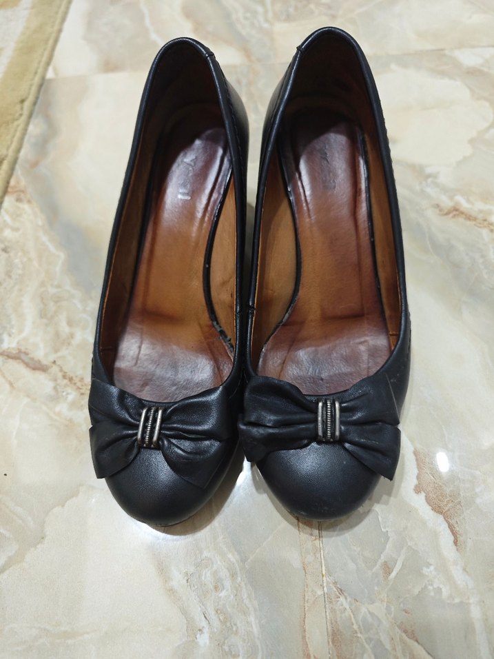 Klasik Siyah Dolgu Topuklu Kadın Babet - Görsel 3