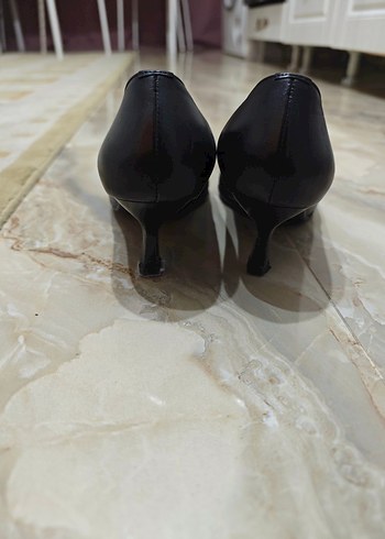 Siyah Deri Tokalı Stiletto Kadın Ayakkabı - Görsel 5