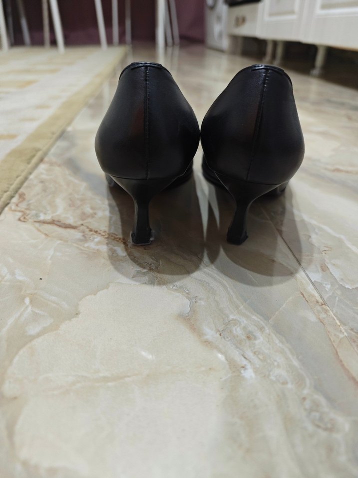 Siyah Deri Tokalı Stiletto Kadın Ayakkabı - Görsel 5