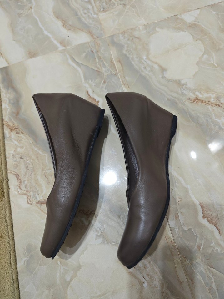 Klasik Bej Dolgu Topuk Kadın Ayakkabı - Görsel 2