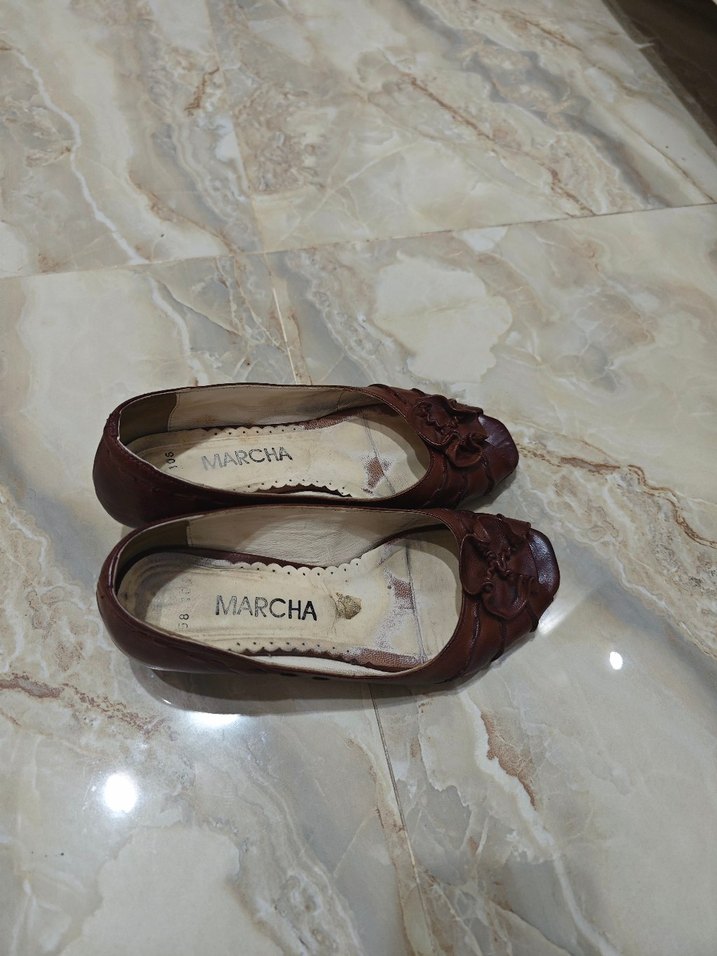 Kahverengi Deri Dolgu Topuklu Kadın Babet - Görsel 4