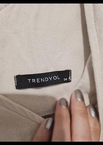 34 Beden beyaz Renk Bej Düğmeli Midi Kadın Elbise