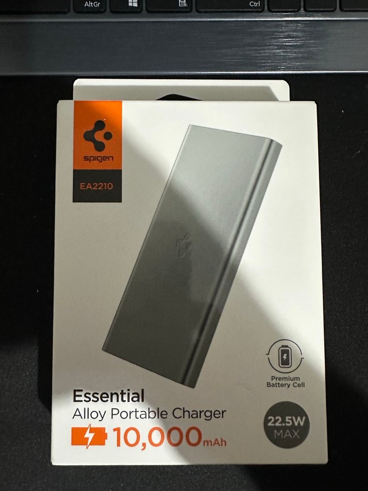 Spigen Essential powerbank - Görsel 2