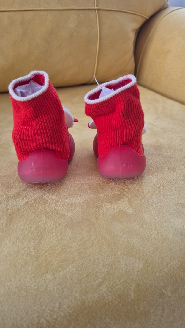 Kız Çocuk Kırmızı Örgü Sıcak Ev Terliği - Görsel 2