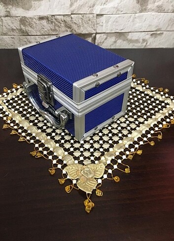Beden Renk Takı Kutusu