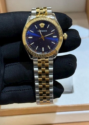 Versace Kadın Klasik Altın Renkli Saat