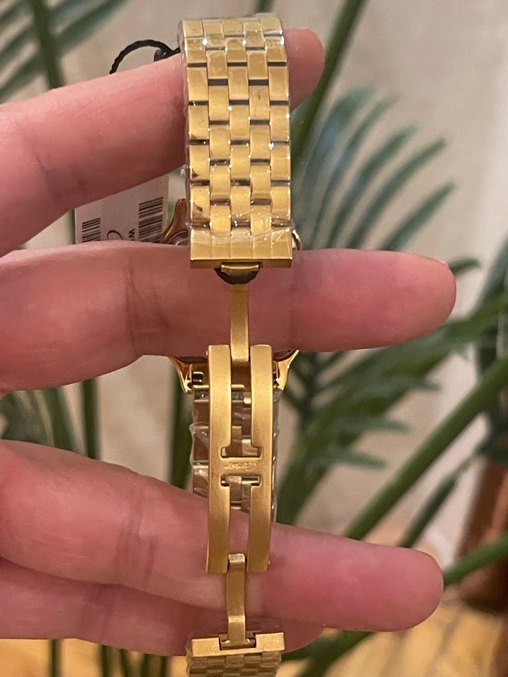 Klasik Tarz Altın Kadın Kol Saati - Görsel 3