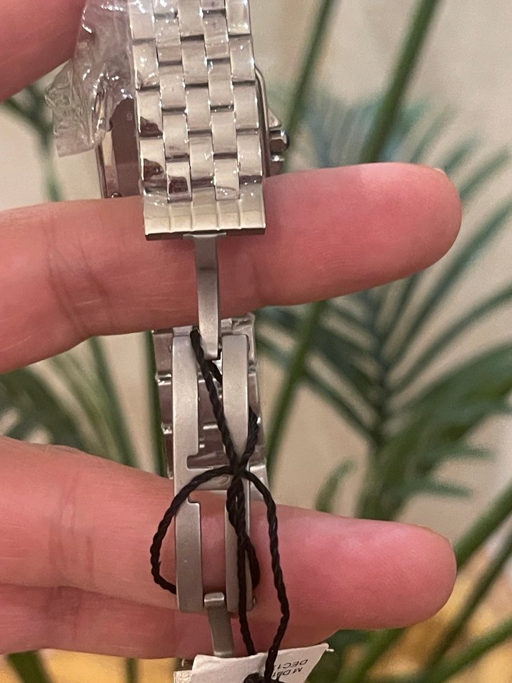 Gri Parlak Kadın Kol Saati - Görsel 3