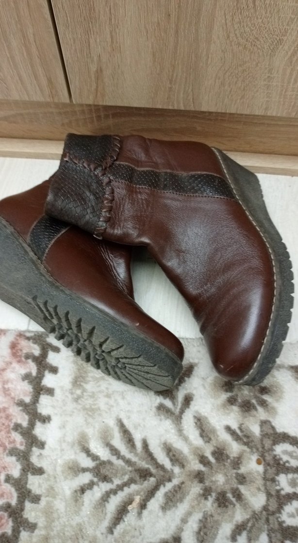 Kahverengi Yılan Desenli Bot - Görsel 4