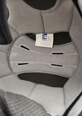 Parlak Pembe Minimalist Motosiklet Kaskı - Görsel 7