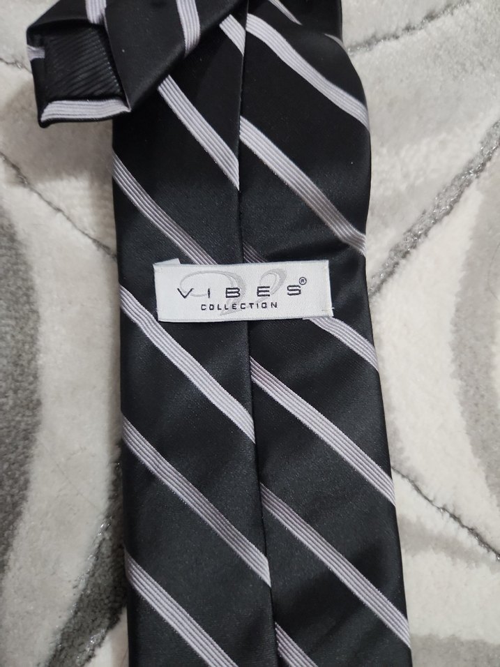 Gri Çizgili Erkek Kravat - Görsel 4