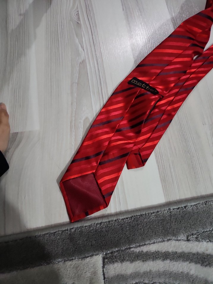 Koyu Kırmızı Çizgili Erkek Kravat - Görsel 2