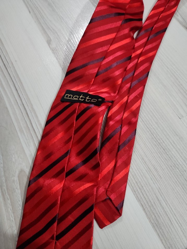 Koyu Kırmızı Çizgili Erkek Kravat - Görsel 3
