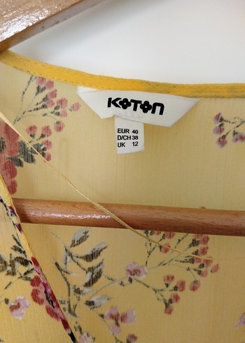 Sarı V Yaka Düğmeli Bohem Bluz - Görsel 2