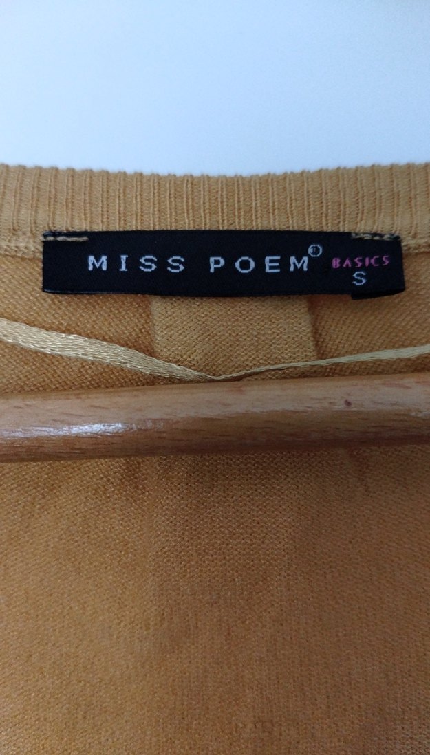 Düğmeli V Yaka sarı Kadın Hırka - Görsel 3