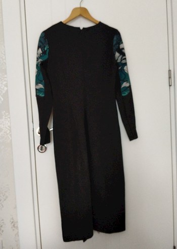 Desenli Siyah Uzun Kollu Uzun Elbise - Görsel 2