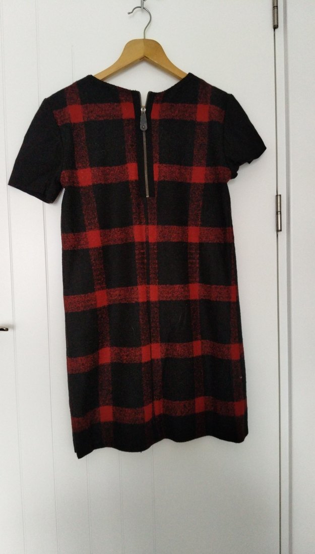 Kırmızı Siyah Ekose Kısa Kollu Midi Elbise - Görsel 2