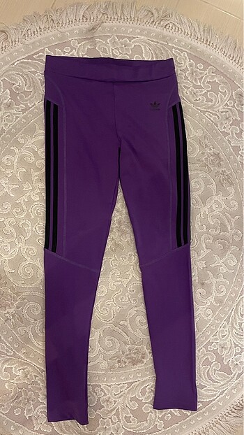 Adidas tayt L beden