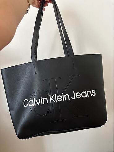 Calvin klein omuz çanta