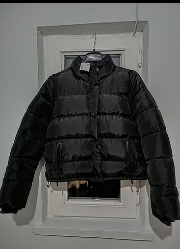 DeFacto Fit Regular Fit Su İtici Rüzgar Geçirmez Crop Şişme Mont