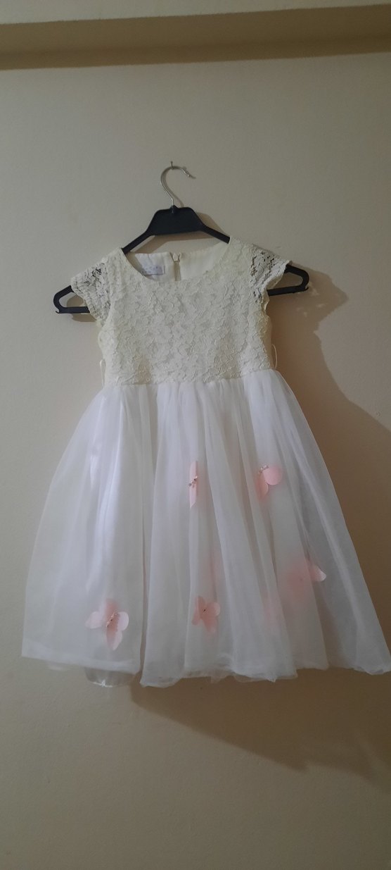 Beyaz Dantel Detaylı Kız Çocuk Elbisesi - Görsel 2