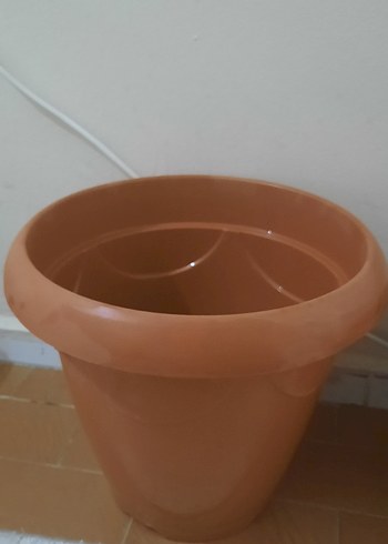 11 TANE ÇEŞİTLİ BOYLARDA SAKSILAR - Görsel 4